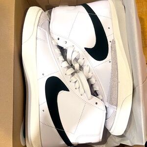 Nike Blazer Mid ‘77 Vintage Men’s Shoes Size 8